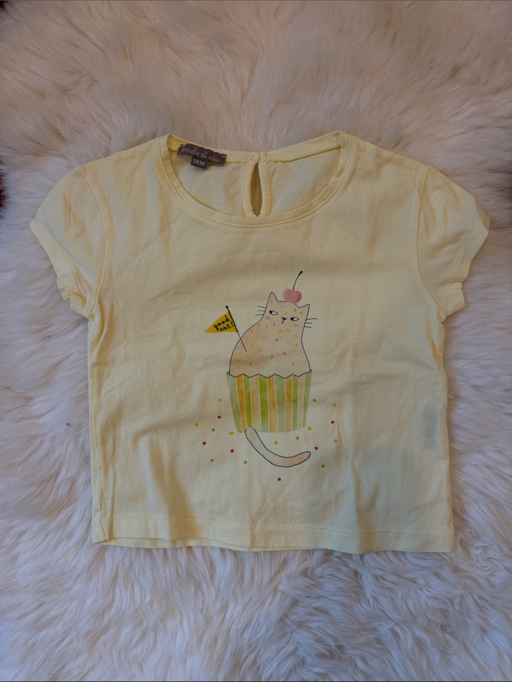 Emile et Ida Pale Yellow Cat-in-Cupcake Graphic Tee